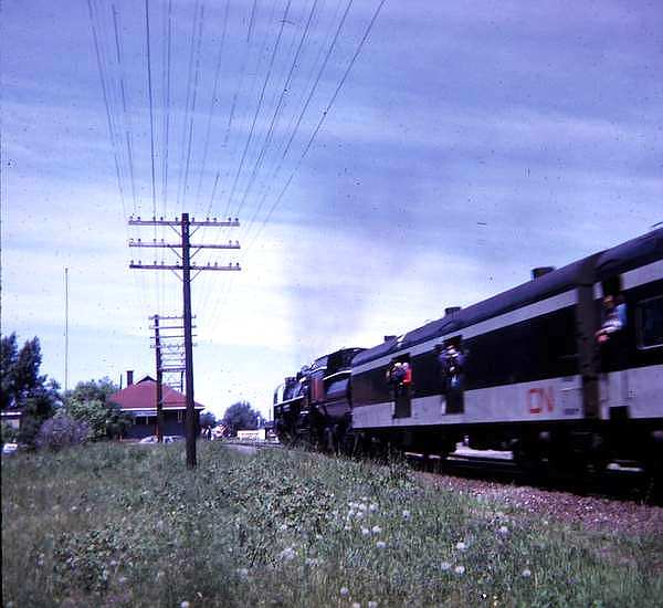 CN 6218 at Casselman, June 1971. Photo by Graeme Roy.